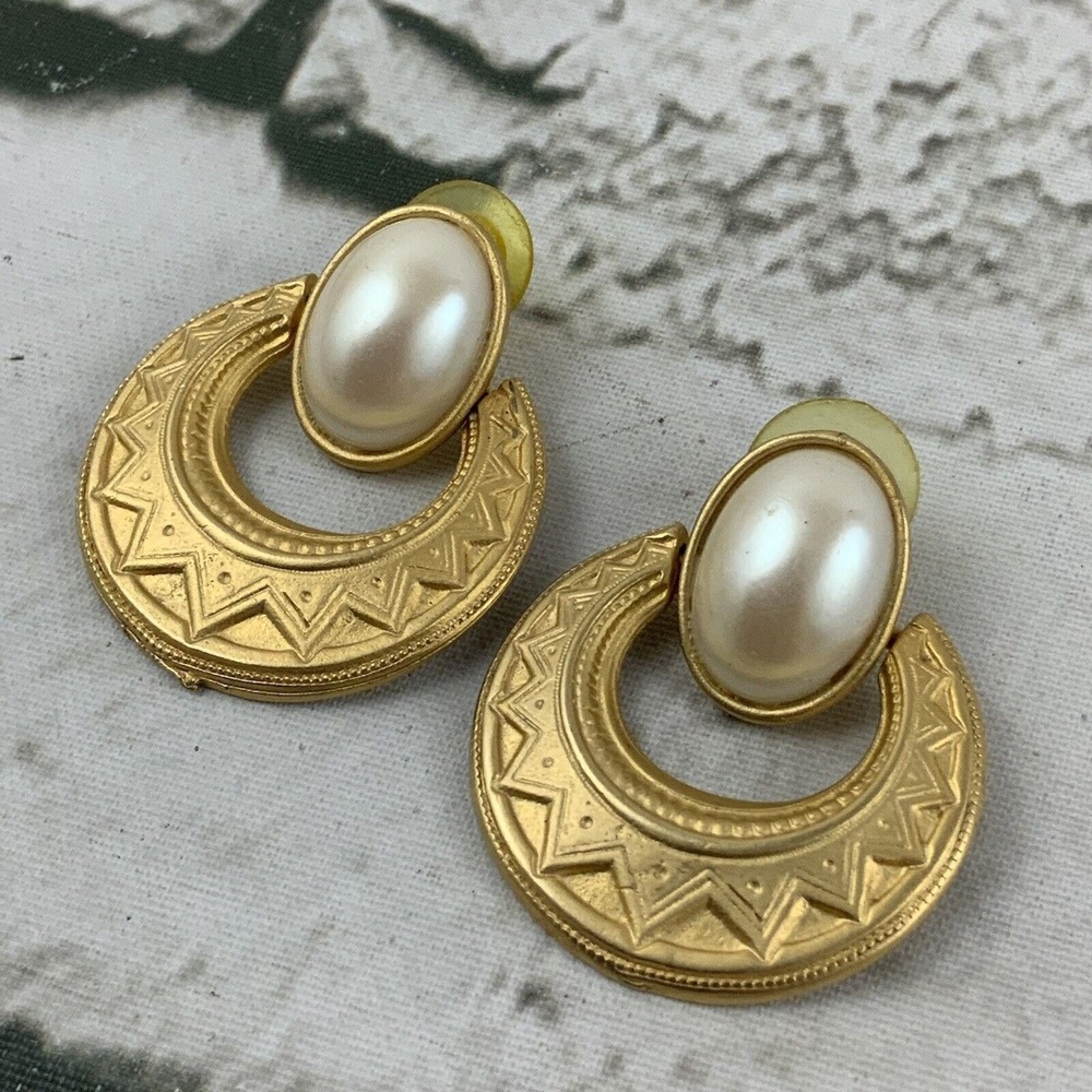 Gold Toned Stud Earrings Faux Pearl Accents Art Deco Vtg 80's Fashion Jewelry